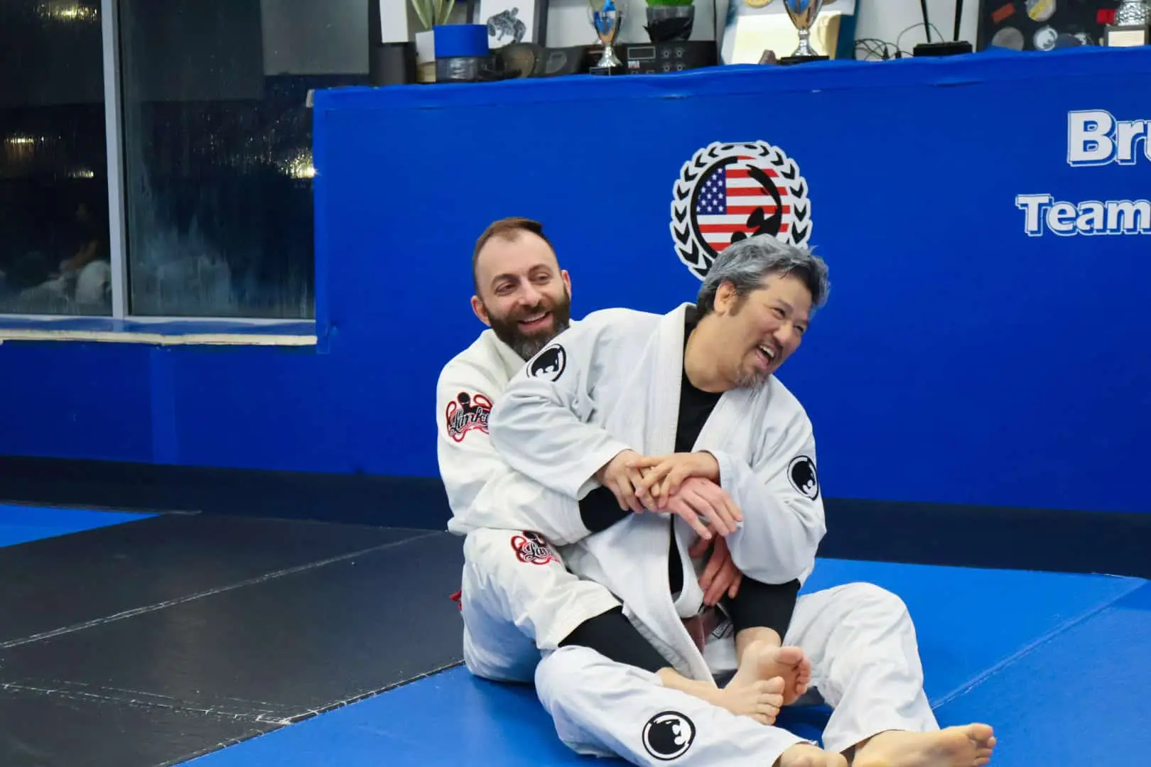 2 Students doing Jiu-Jitsu during the Gi Intermediate class at Renzo Gracie Latham